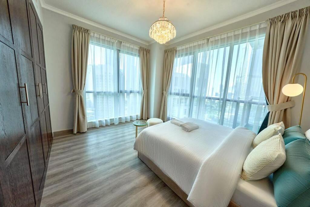 Magnificent Luxury 3Br With Amazing Burj & Fountain View Apartment Дубай Екстериор снимка